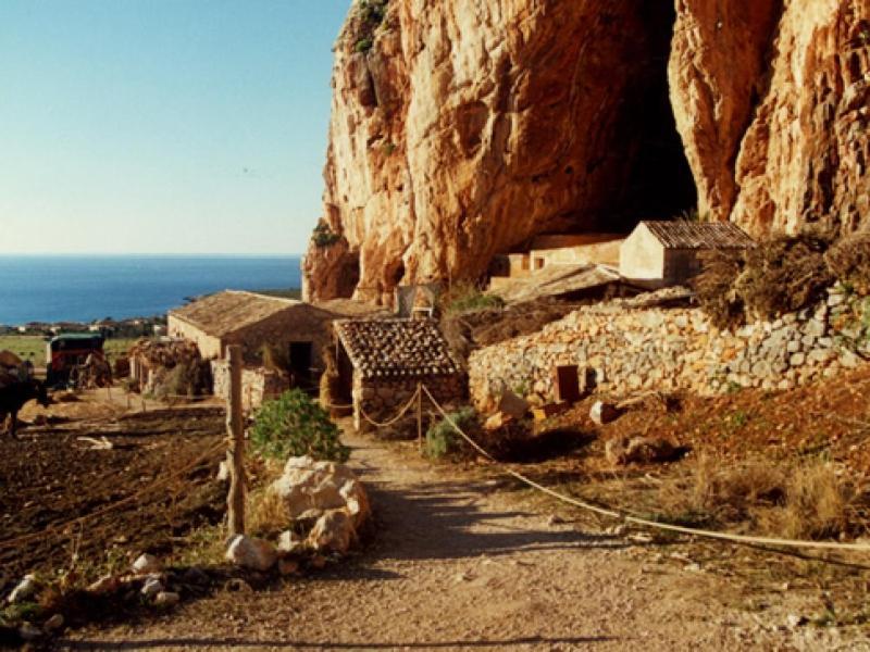 Dove Sorge Il Sole Bed & Breakfast Custonaci Dış mekan fotoğraf